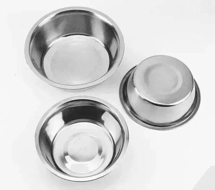 Pet pots, stainless tanks, dog bowls, feeding supplies.